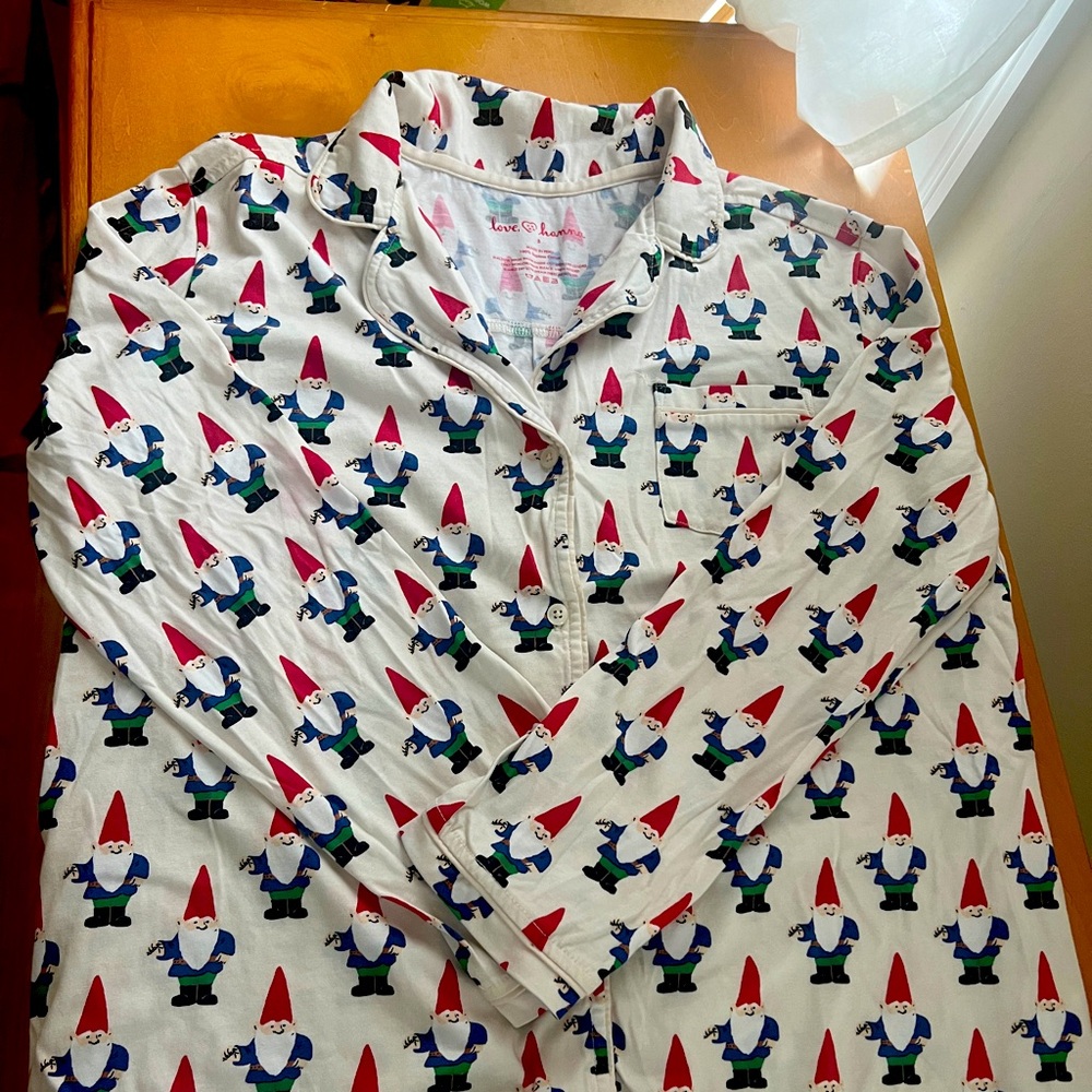 Hanna Andersson Christmas gnome pajama top